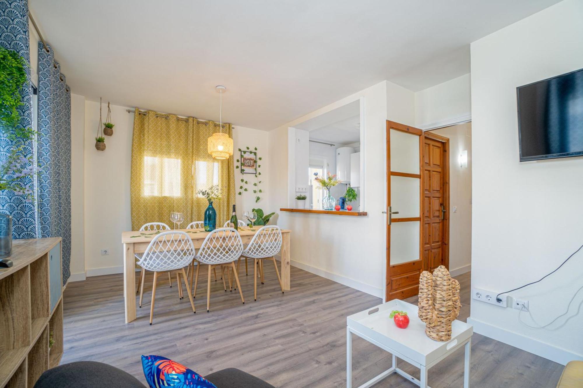 Est1-Spaciouss Appartment In The Beach, Bbq, Downtonwn, Parking, Fast Wifi Fibre 로지즈 외부 사진